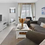 Apartament Jan Maat 1 *
