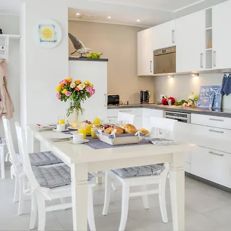 Apartment Jan Maat 1 *